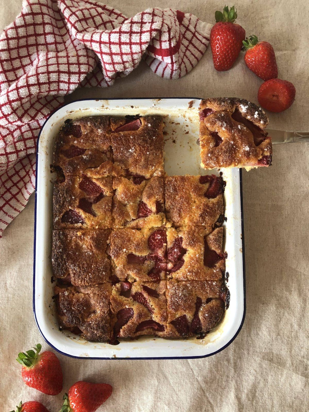 Manon’s strawberry French cake