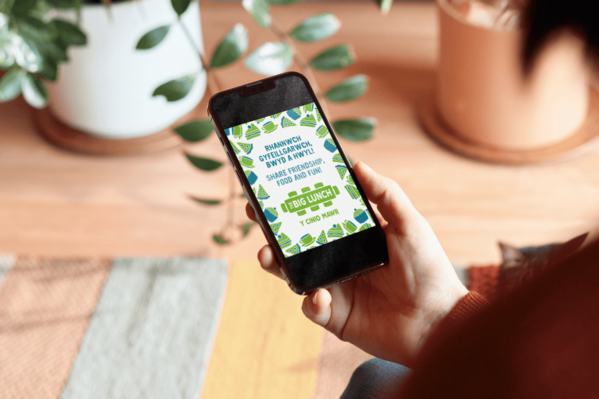 Graffeg ddigidol ‘cyfeillgarwch, bwyd a hwyl!’